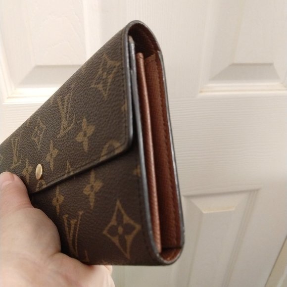 Louis Vuitton Sarah Monogram Wallet - Picture 5 of 16